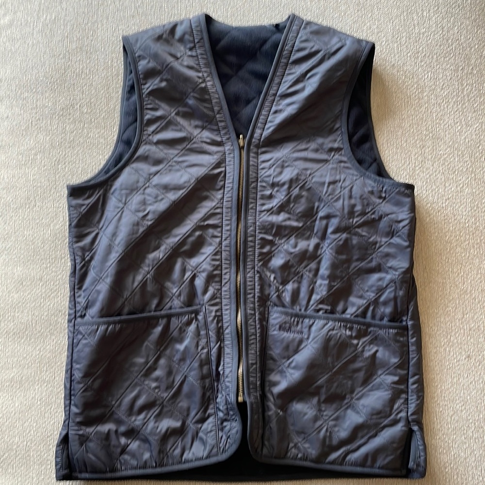 Mens Barbour navy Gilet vest size M like new